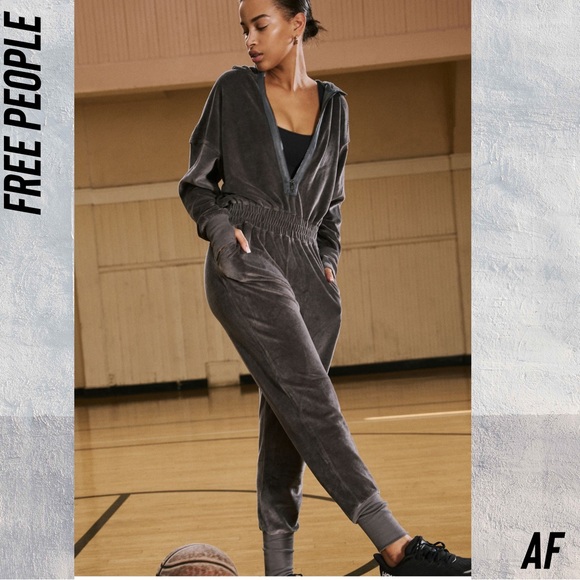 FREE PEOPLE TRAINING DAY VELOUR JUMPSUIT NWT MEDIUM - Picture 3 of 16